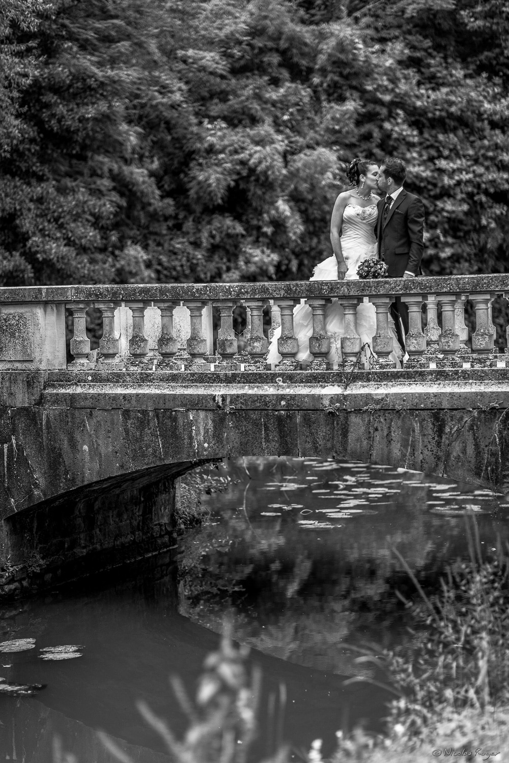 Photographie de mariage sur le pont