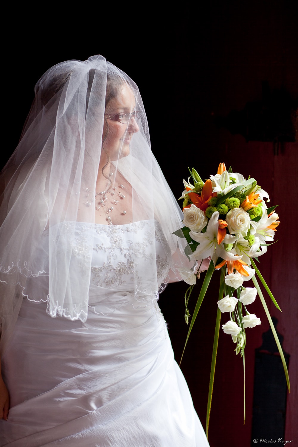 La mariée et son bouquet