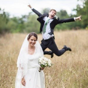 La photographie de mariage peut être amusante