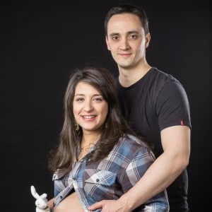 Photographie d'un couple autour d'une grossesse.