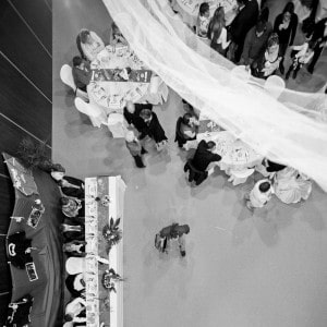 Photographie "aérienne" du repas de mariage