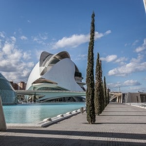 Photographie d'une esplanade de Valencia en Espagne